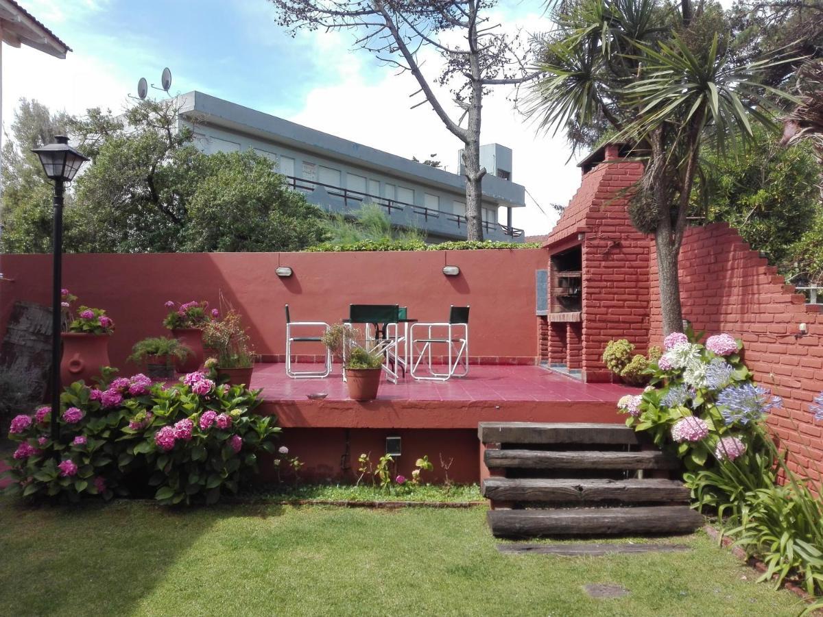 Posada De La Villa Villa Gesell Kültér fotó