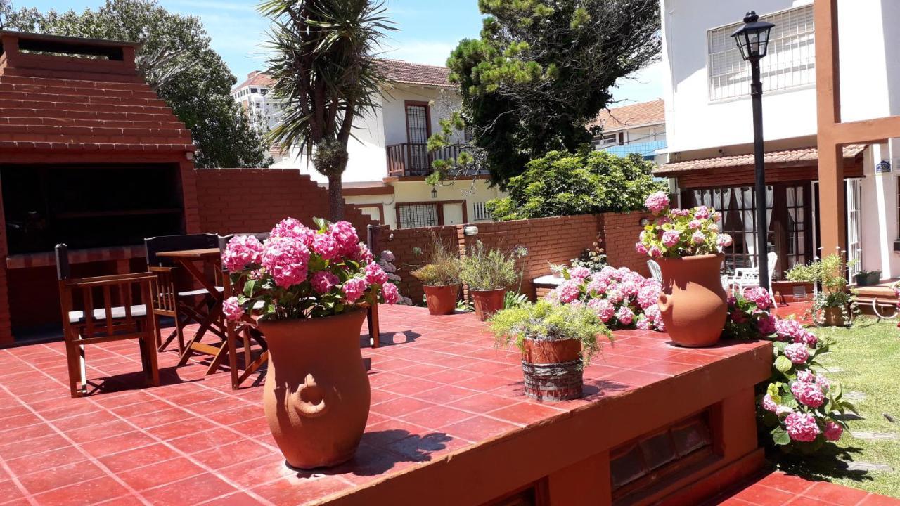 Posada De La Villa Villa Gesell Kültér fotó